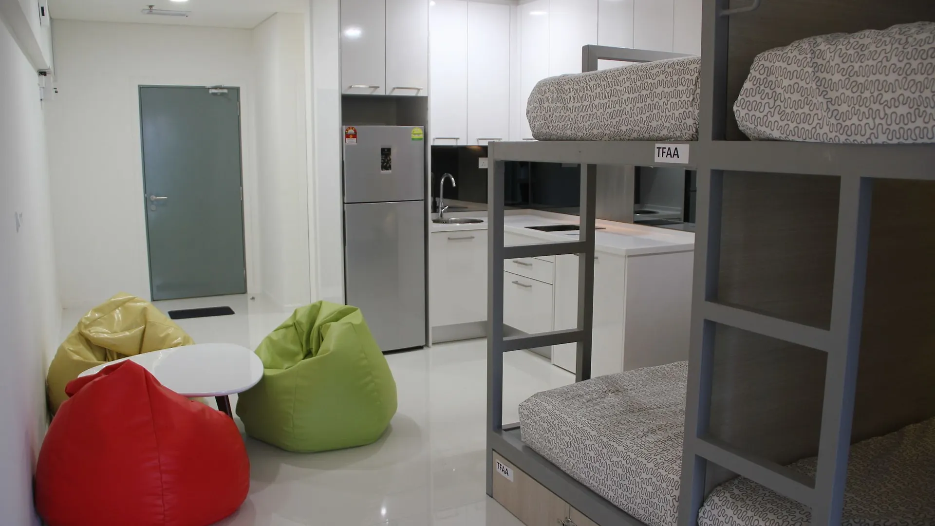 Residences @ Summer Suites - Hostel Kuala Lumpur Otel